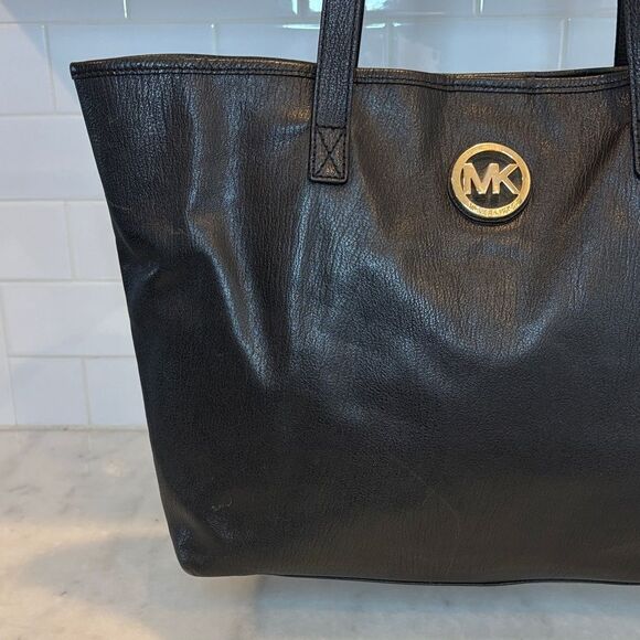 Michael Kors Bag Purse Handbag Leather Medallion Large Tote Pocketbook - Picture 2 of 16